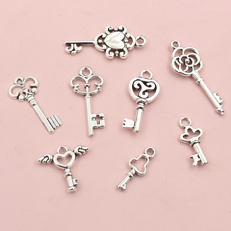 Vintage Fashion Theme - 50pcs Vintage Small Key Charms Antique