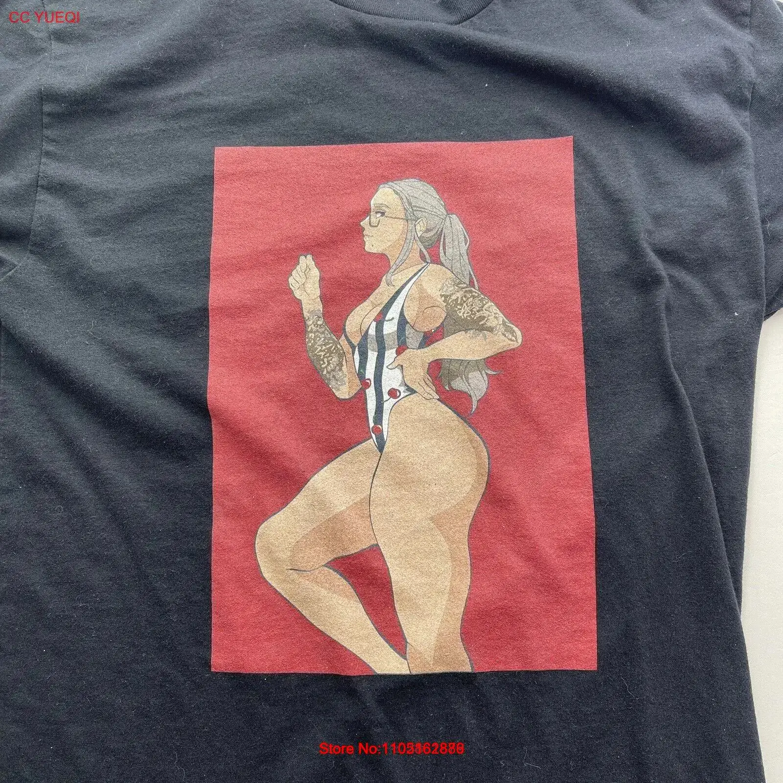 Vintage Fashion Instagram - Instagram IG Influencer In Shape Tatted