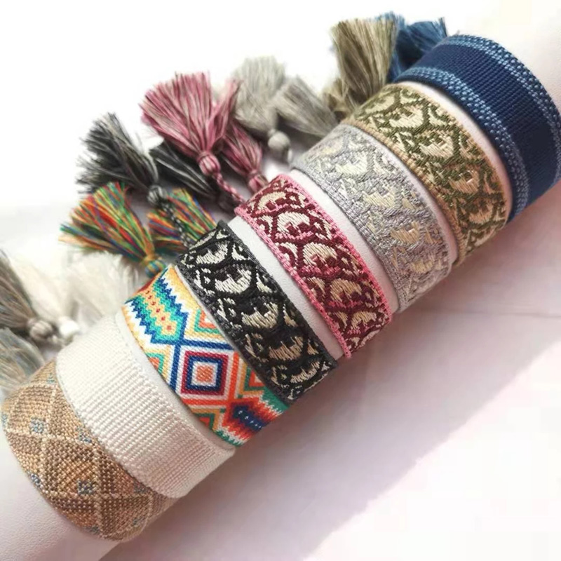 Plain Woven Bracelets Candy Co - Vintage Vibes Fashion 评论和价格
