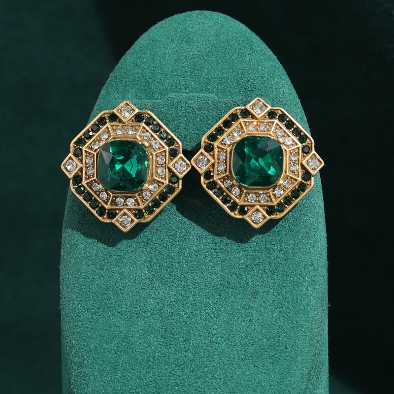 Vintage Square Emerald Crystal - Vintage Fashion Jewelry Brands 评论和价格