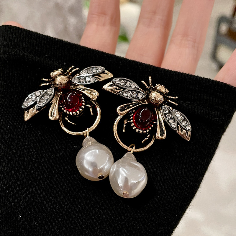 Vintage Bug Insect Dangle Earr - Vintage Fashion Bug 评论和价格